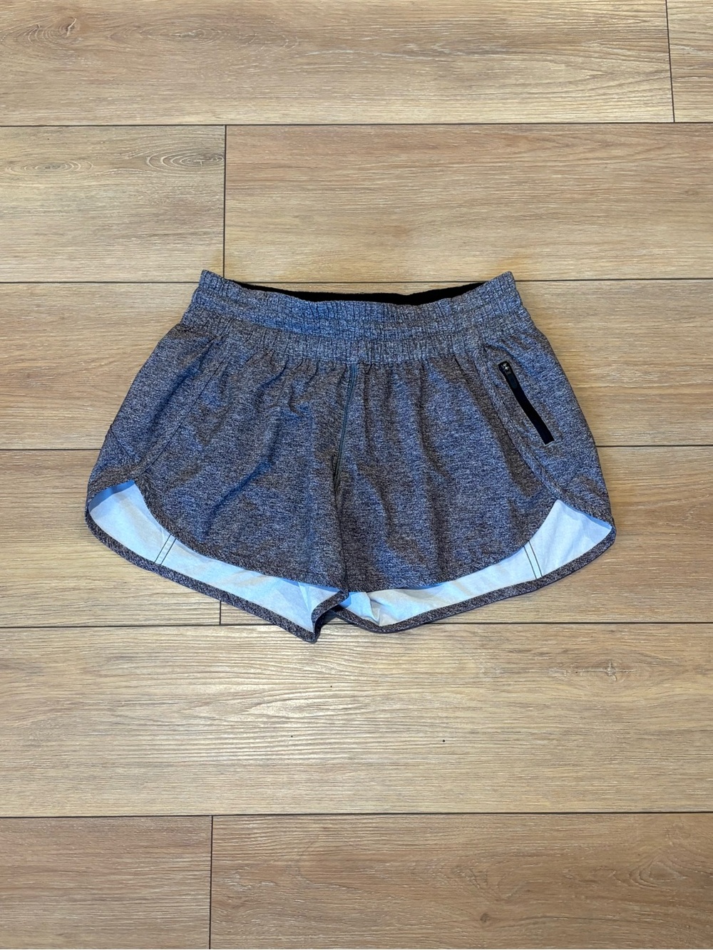 Lululemon Tracker Short. Lined 4”